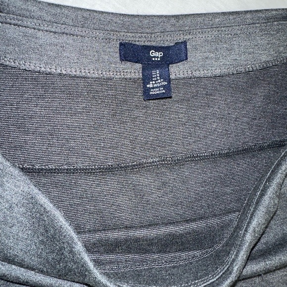 Gap flare and fit  light charcoal skirt - Picture 4 of 4